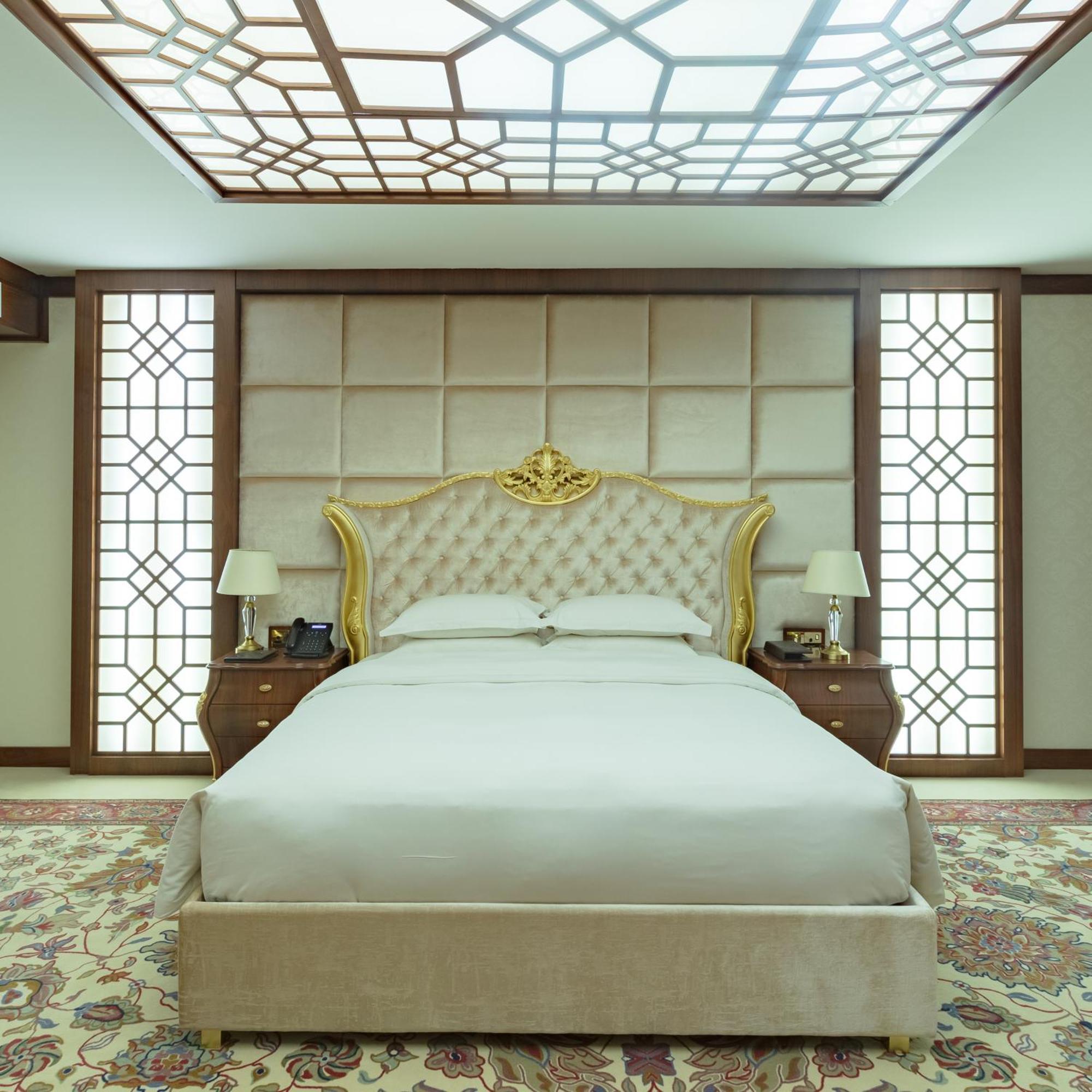 Cristal Erbil Hotel Extérieur photo A bedroom