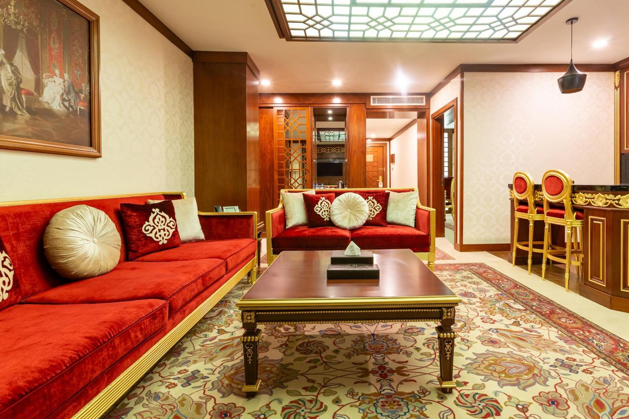 Cristal Erbil Hotel Extérieur photo A suite at the Grand Hotel